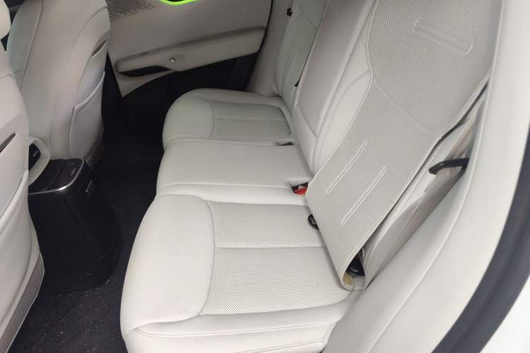 Used XPeng G6 2025 625 Long-Range Max Tech Edition Left Rear Seat