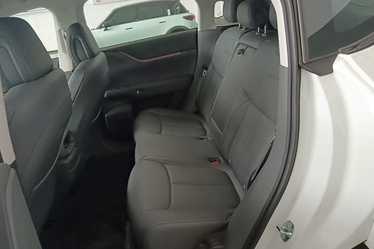 Used XPeng G6 2025 625 Long-Range Max Flagship Edition Left Rear Seat