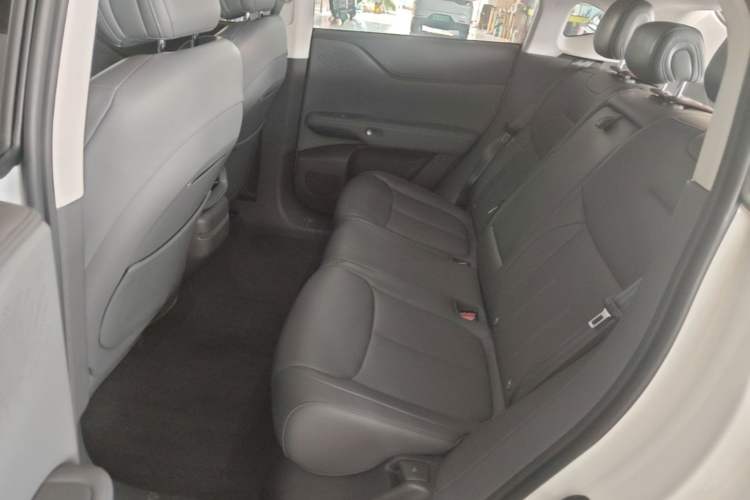Used XPeng G6 2025 625 Long-Range Max Flagship Edition Left Rear Seat