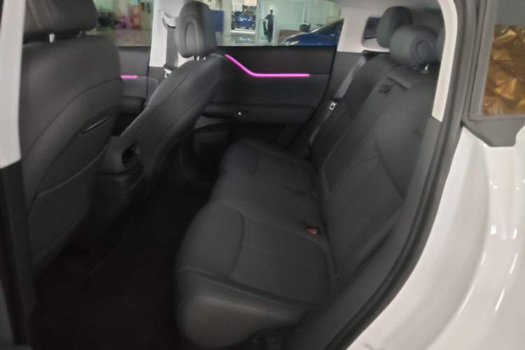 Used XPeng G6 2025 625 Long-Range Max Tech Edition Left Rear Seat