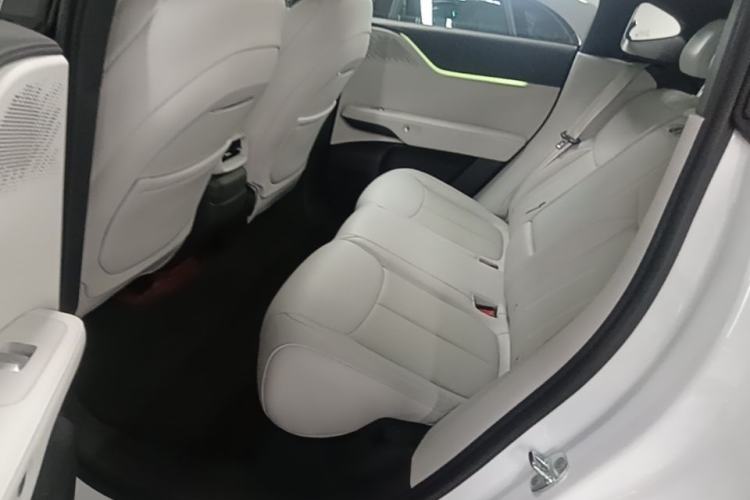 Used XPeng G6 2025 625 Long-Range Max Tech Edition Left Rear Seat