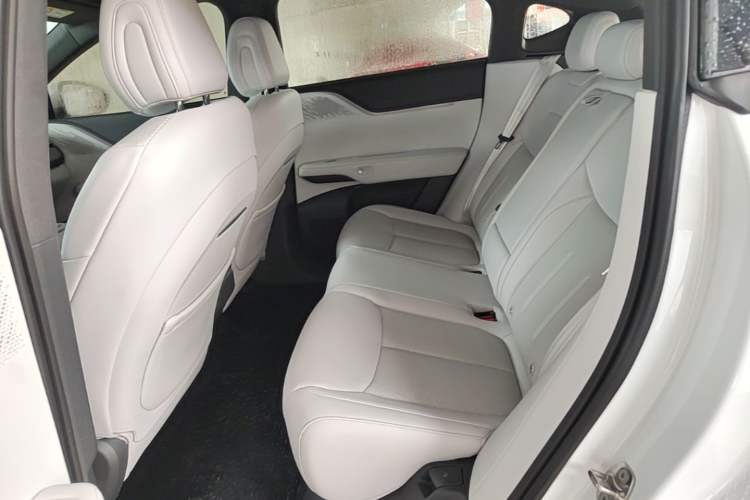 Used XPeng G6 2025 625 Long-Range Max Flagship Edition Left Rear Seat