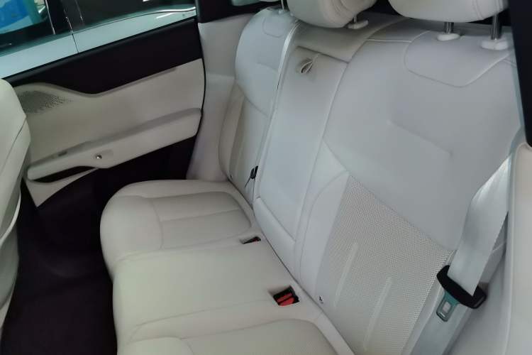Used XPeng G6 2025 625 Long-Range Max Tech Edition Left Rear Seat