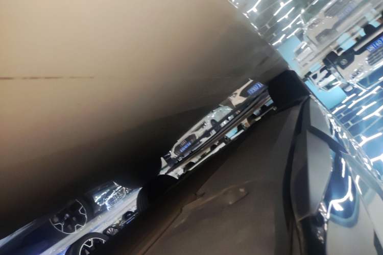 Used XPeng G6 2025 625 Long-Range Max Flagship Edition Left Side Sill