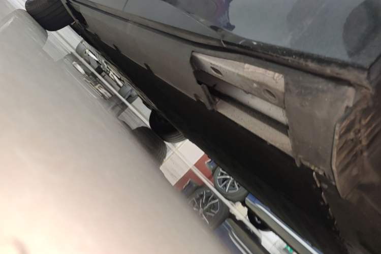 Used XPeng G6 2025 625 Long-Range Max Tech Edition Left Side Sill