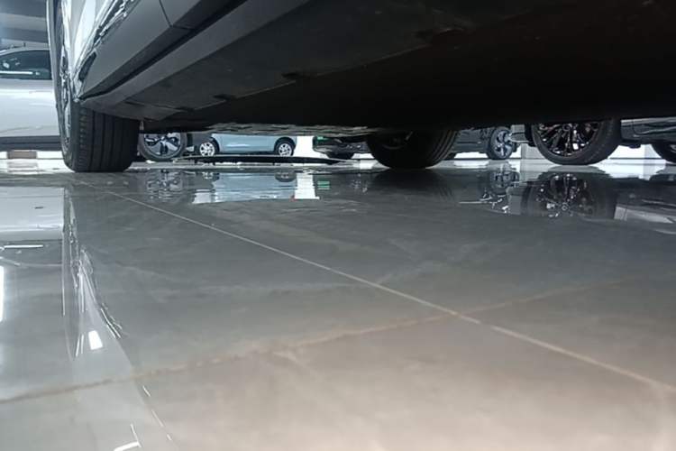 Used XPeng G6 2025 625 Long-Range Max Tech Edition Left Side Sill