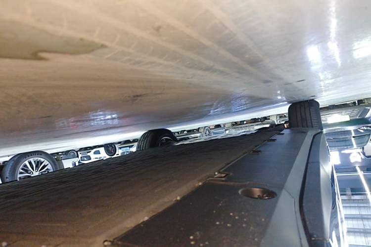 Used XPeng G6 2025 625 Long-Range Max Tech Edition Left Side Sill
