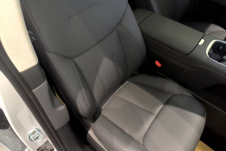 Used XPeng G6 2025 625 Long-Range Max Flagship Edition Right Front Seat
