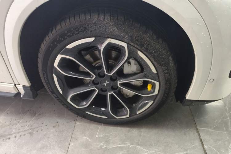 Used XPeng G6 2025 625 Long-Range Max Tech Edition Right Front Wheel Hub