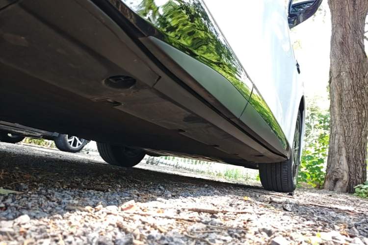 Used XPeng G6 2025 625 Long-Range Max Tech Edition Right Side Sill