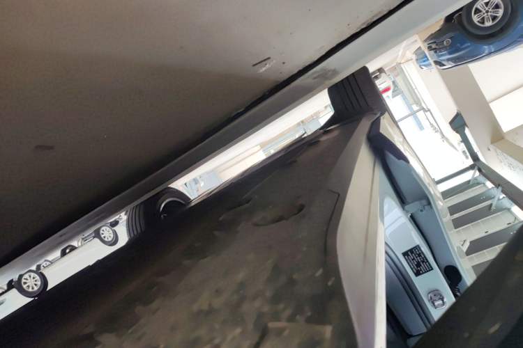 Used XPeng G6 2025 625 Long-Range Max Flagship Edition Right Side Sill