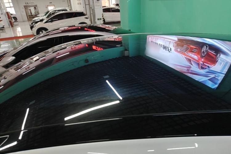 Used XPeng G6 2025 625 Long-Range Max Tech Edition Roof