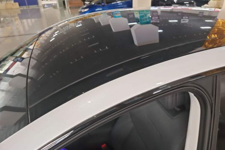 Used XPeng G6 2025 625 Long-Range Max Tech Edition Roof