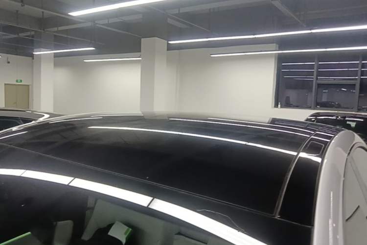 Used XPeng G6 2025 625 Long-Range Max Tech Edition Roof