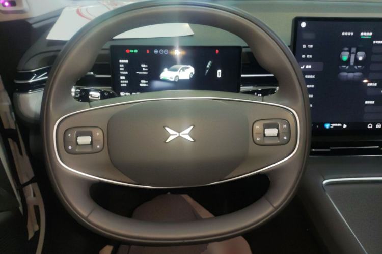 Used XPeng G6 2025 625 Long-Range Max Flagship Edition Steering Wheel