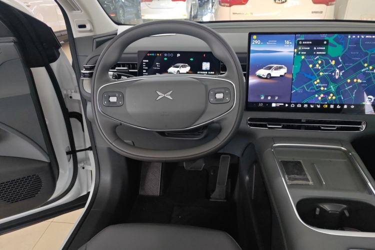 Used XPeng G6 2025 625 Long-Range Max Flagship Edition Steering Wheel