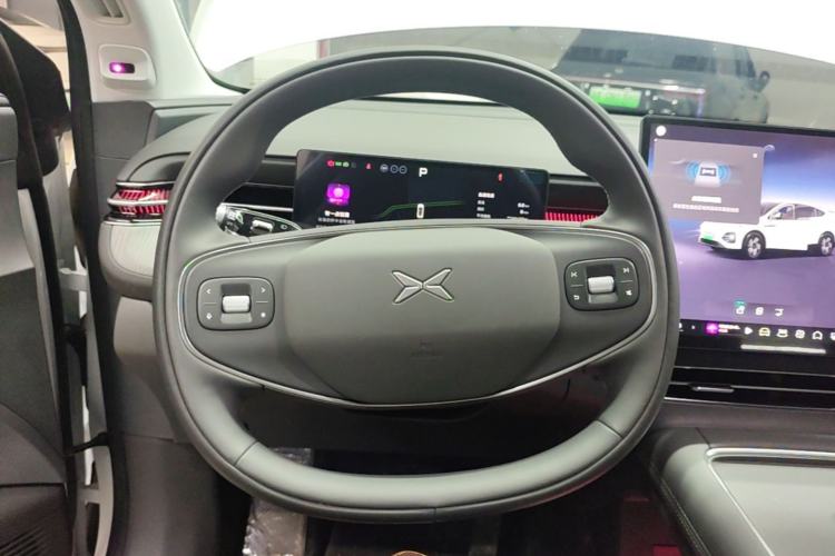 Used XPeng G6 2025 625 Long-Range Max Tech Edition Steering Wheel