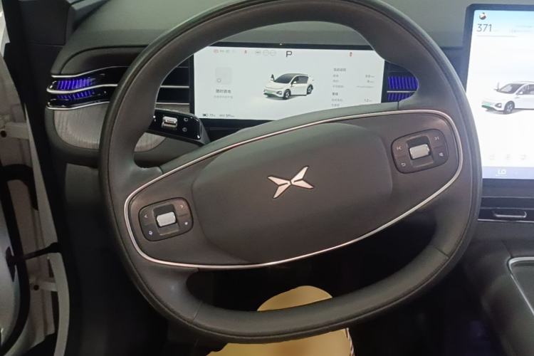 Used XPeng G6 2025 625 Long-Range Max Flagship Edition Steering Wheel
