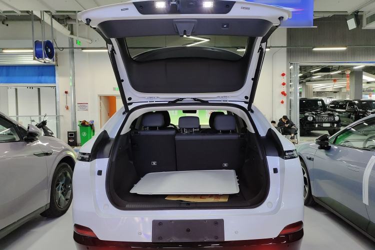 Used XPeng G6 2025 625 Long-Range Max Flagship Edition Trunk
