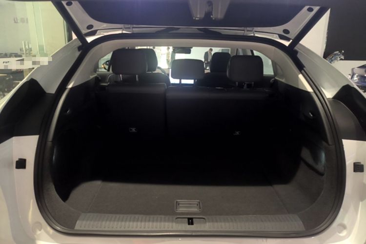 Used XPeng G6 2025 625 Long-Range Max Flagship Edition Trunk