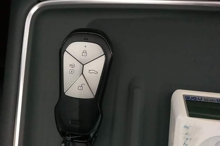 Used XPeng G6 2025 625 Long-Range Max Flagship Edition Vehicle Key