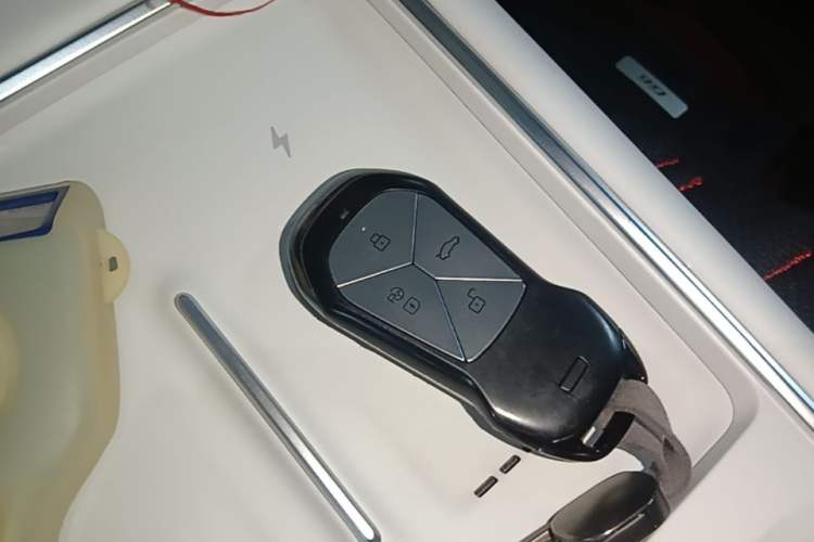 Used XPeng G6 2025 625 Long-Range Max Tech Edition Vehicle Key