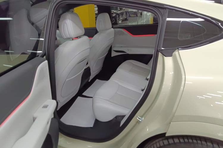 Used XPeng G6 2025 625 Long-Range Max Flagship Edition Left Rear Seat