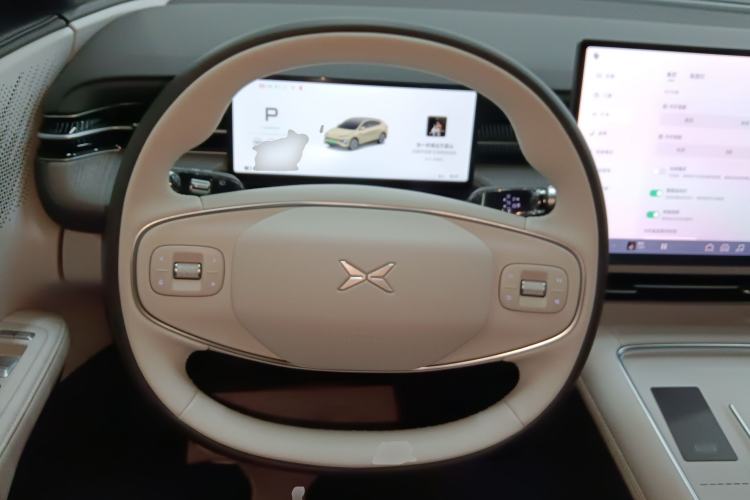 Used XPeng G6 2025 625 Long-Range Max Flagship Edition Steering Wheel
