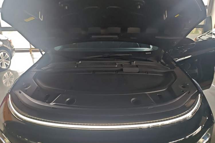 Used XPeng G6 2026 Model, 625 Max Flagship Edition Engine Bay