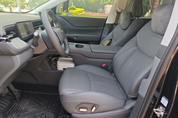 Used XPeng G6 2026 Model, 625 Max Tech Edition Left Front Seat