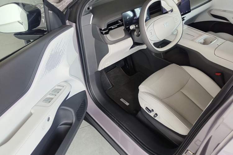 Used XPeng G6 2026 Model, 625 Max Flagship Edition Driver Seat