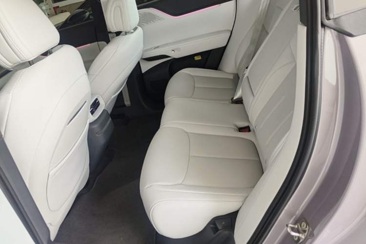 Used XPeng G6 2026 Model, 625 Max Flagship Edition Left Rear Seat