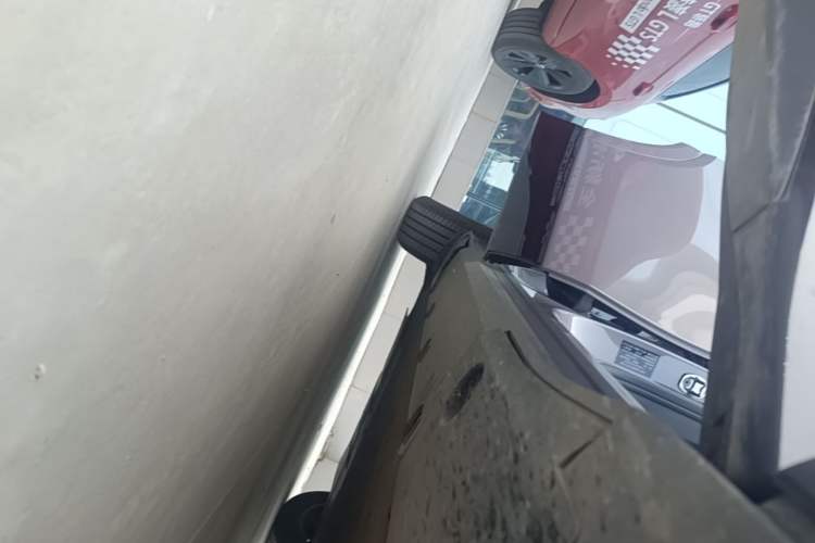 Used XPeng G6 2026 Model, 625 Max Flagship Edition Right Side Sill