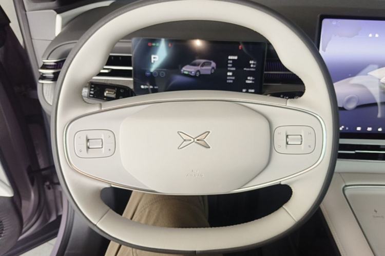 Used XPeng G6 2026 Model, 625 Max Flagship Edition Steering Wheel