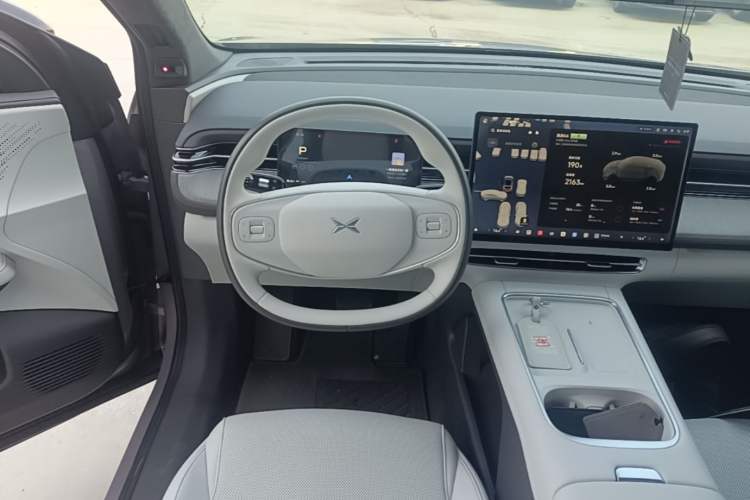 Used XPeng G6 2026 Model, 625 Max Flagship Edition Steering Wheel