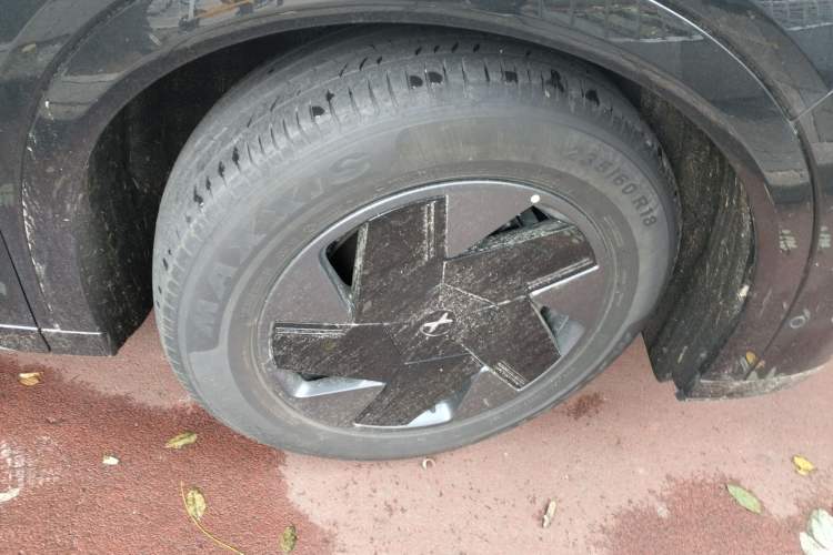 Used XPeng G7 2025 Model—602 Long Range Max Right Front Wheel Hub