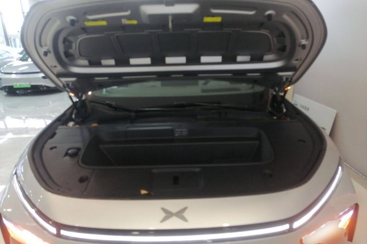 Used XPeng G7 2025 Model—602 Long Range Max Engine Bay