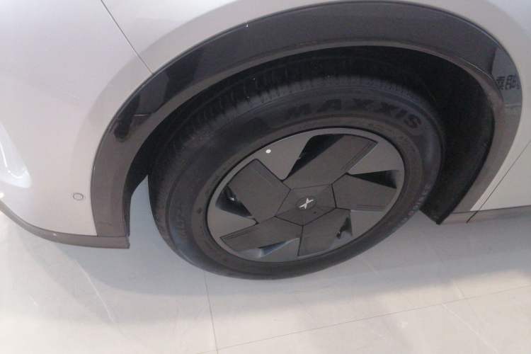 Used XPeng G7 2025 Model—602 Long Range Max Left Front Wheel Hub