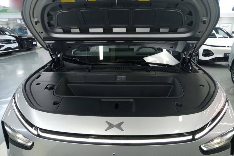 Used XPeng G7 2025 Model—602 Long Range Max Engine Bay