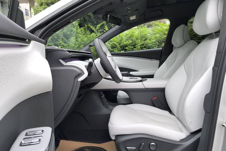 Used XPeng G7 2025 Model—602 Long Range Max Interior 1
