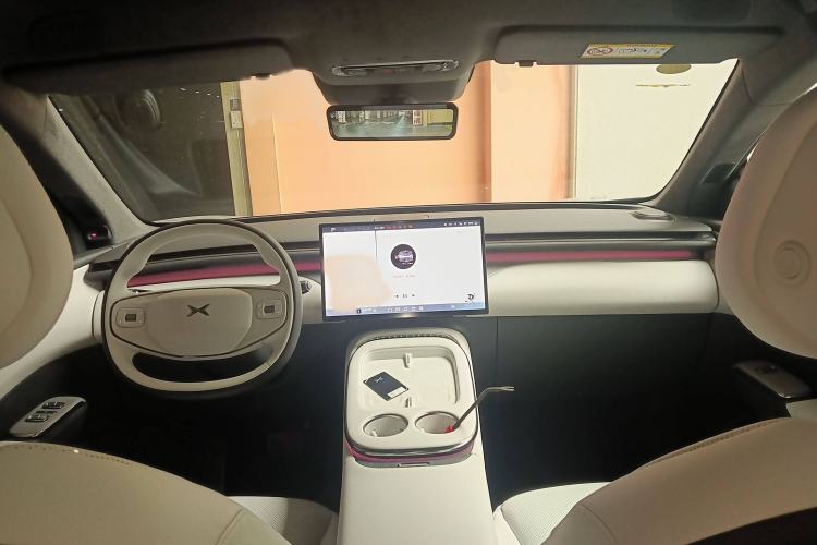 Used XPeng G7 2025 Model—602 Long Range Max Interior 2