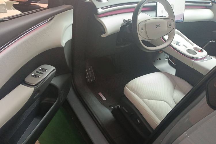 Used XPeng G7 2025 Model—602 Long Range Max Interior 3