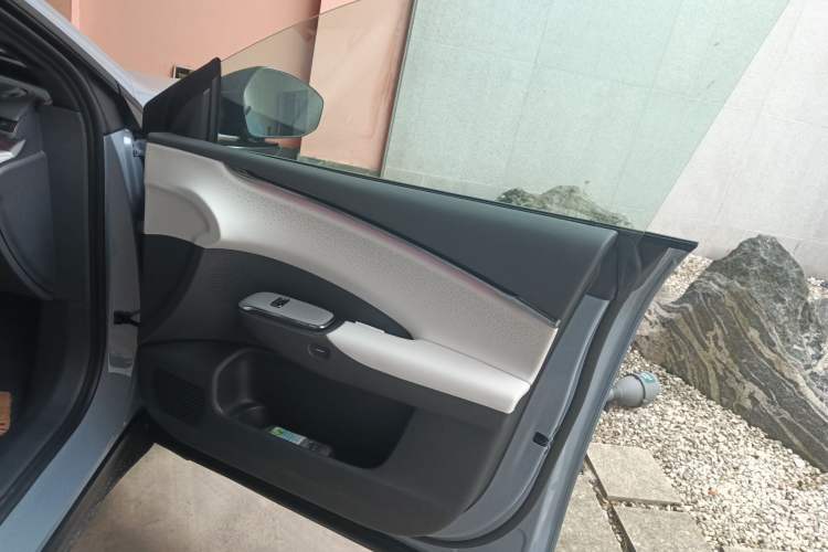 Used XPeng G7 2025 Model—602 Long Range Max Interior 5