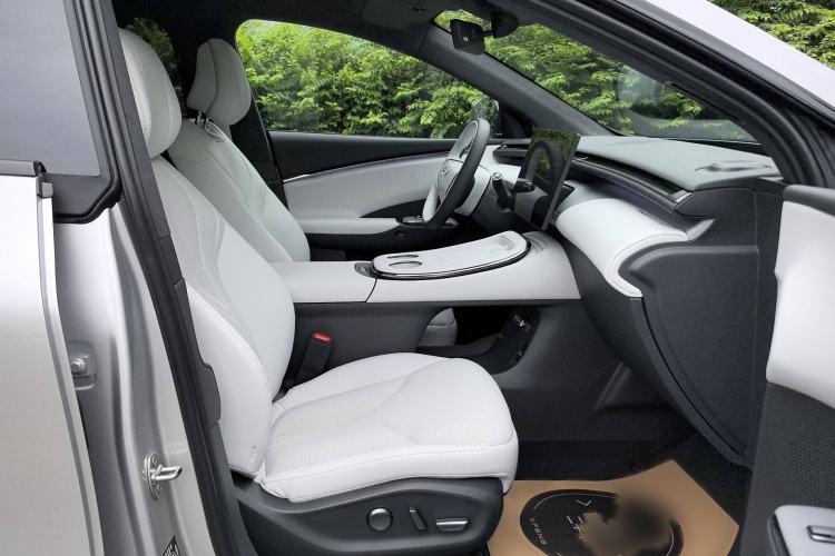 Used XPeng G7 2025 Model—602 Long Range Max Interior 6