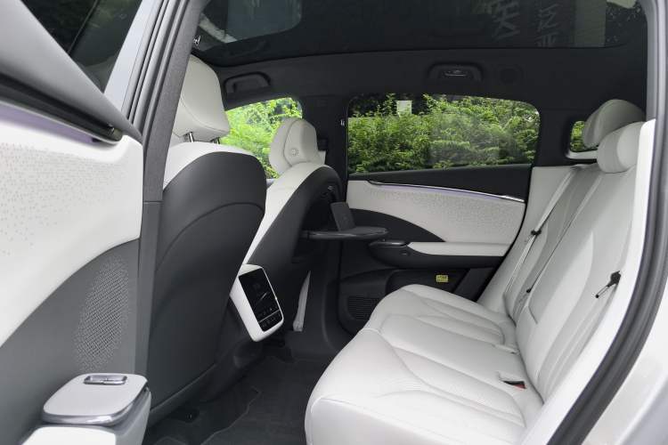 Used XPeng G7 2025 Model—602 Long Range Max Interior 7