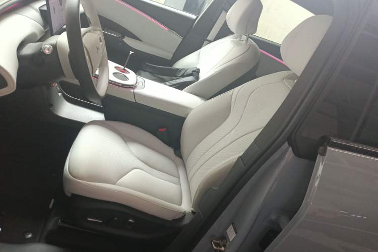Used XPeng G7 2025 Model—602 Long Range Max Left Front Seat