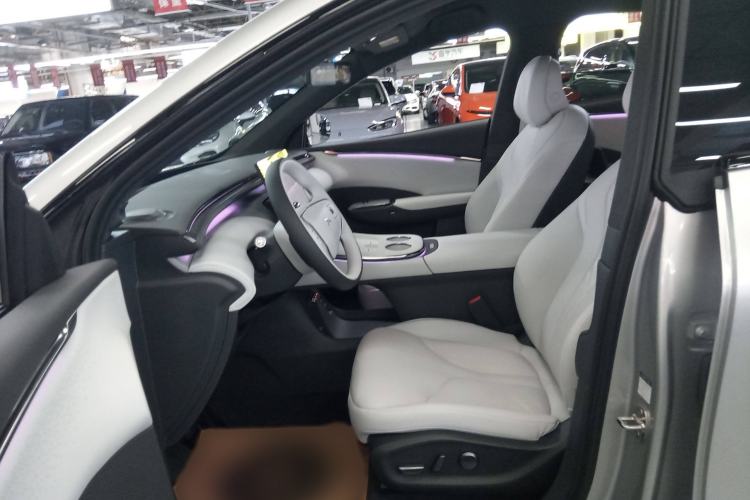 Used XPeng G7 2025 Model—602 Long Range Max Left Front Seat