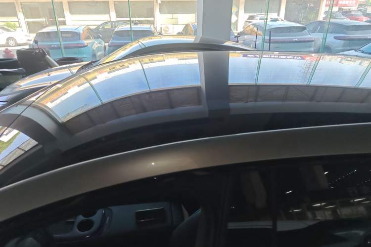 Used XPeng G7 2025 Model—702 Ultra Long Range Roof