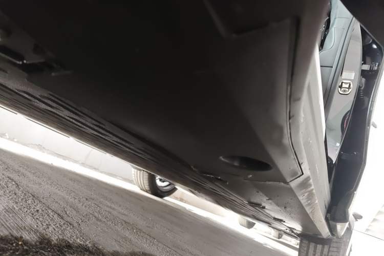 Used XPeng G7 2025 702 Max Chassis Front Left