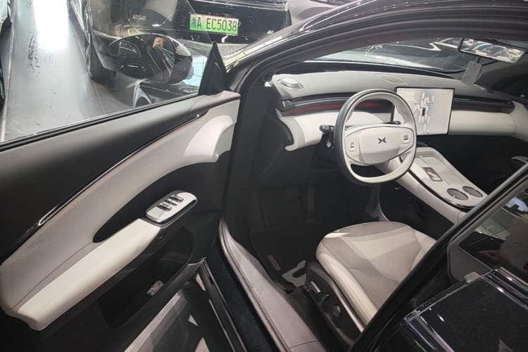 Used XPeng G7 2025 Model—702 Ultra Long Range Driver Seat